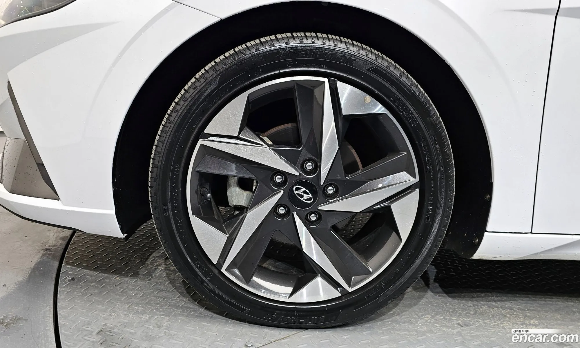Hyundai Elantra 2021 — 14