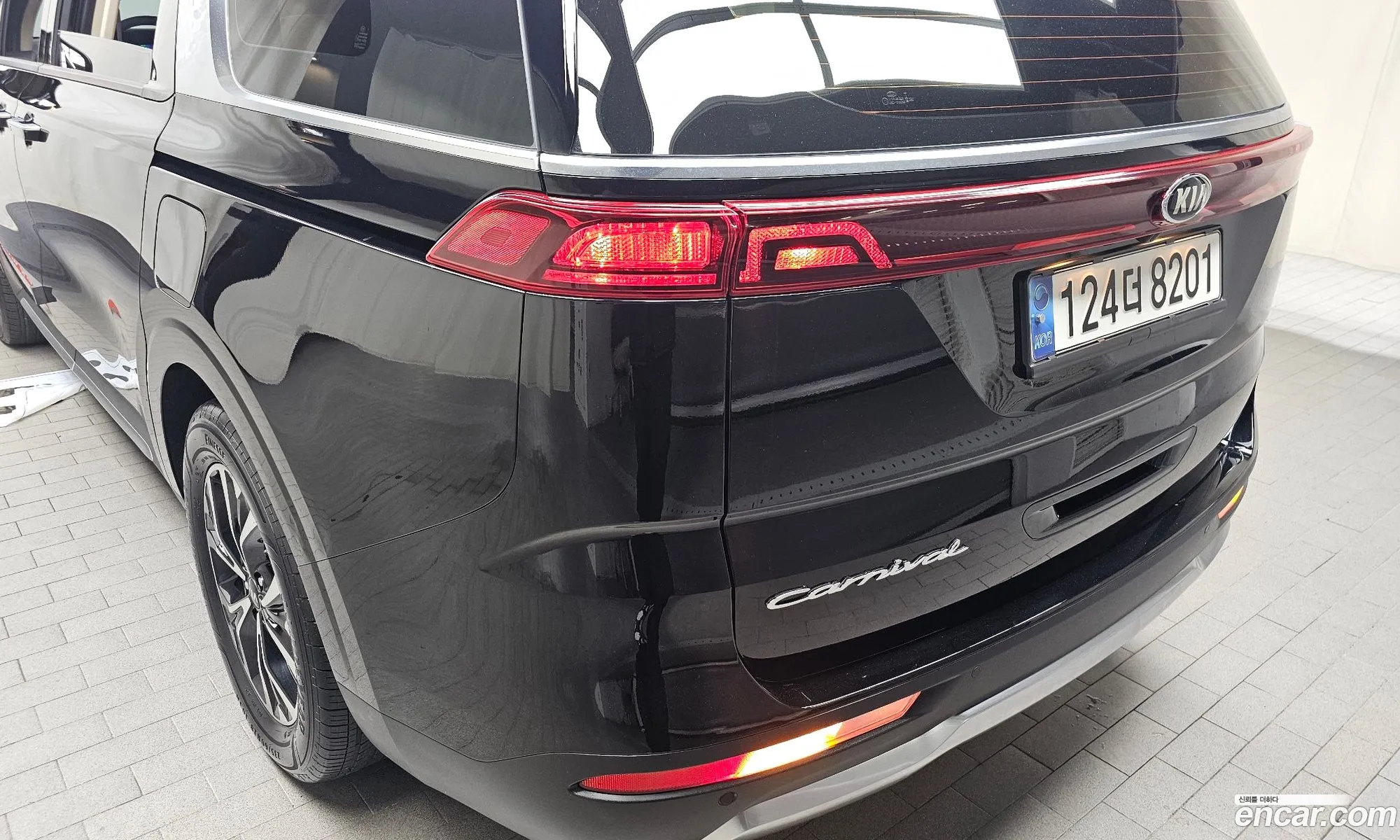 Kia Carnival 2020 — 18