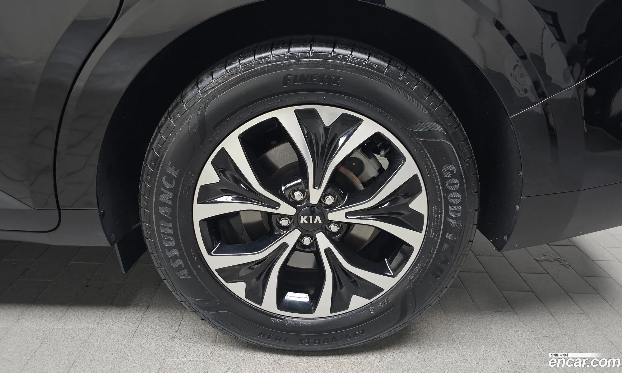 Kia Carnival 2020 — 16
