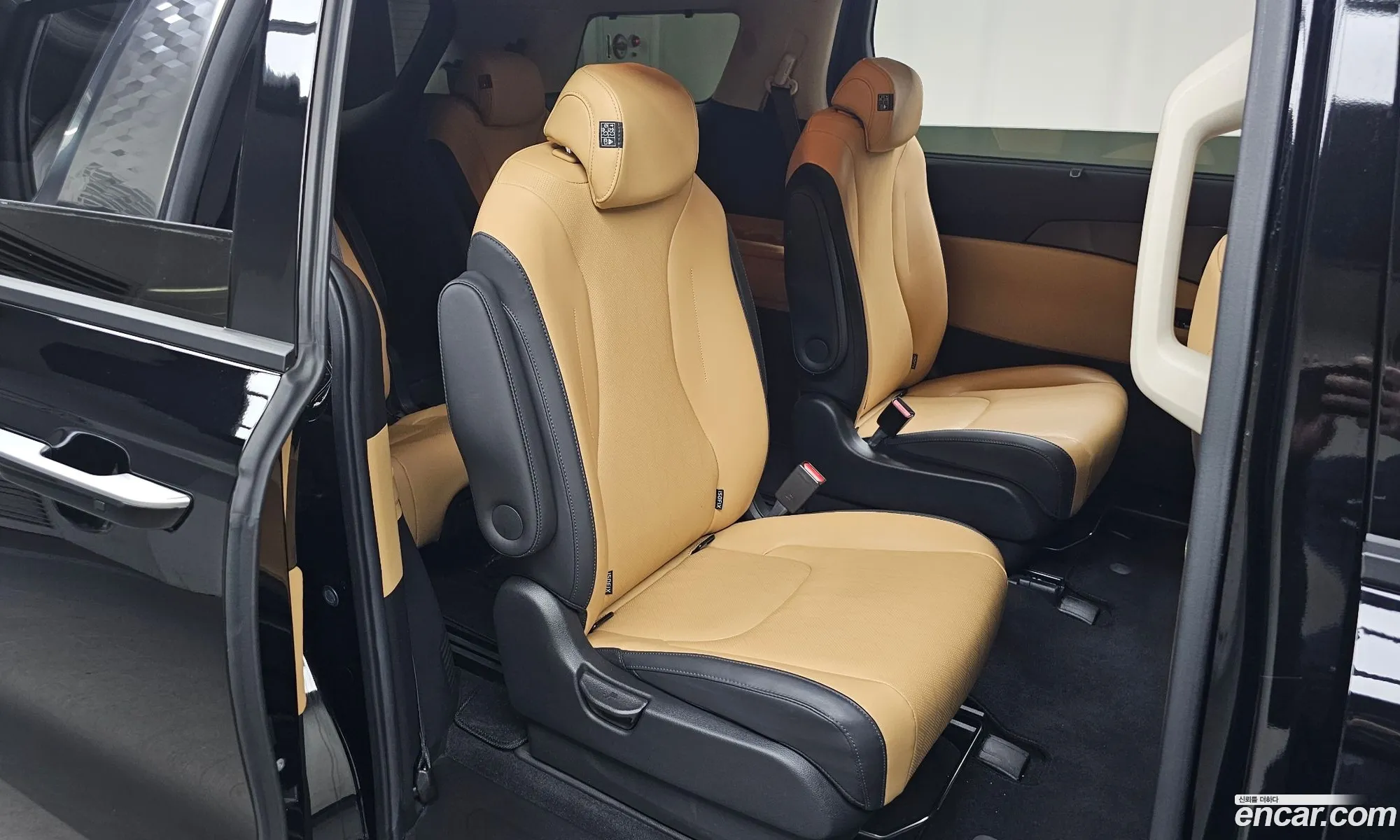 Kia Carnival 2020 — 29