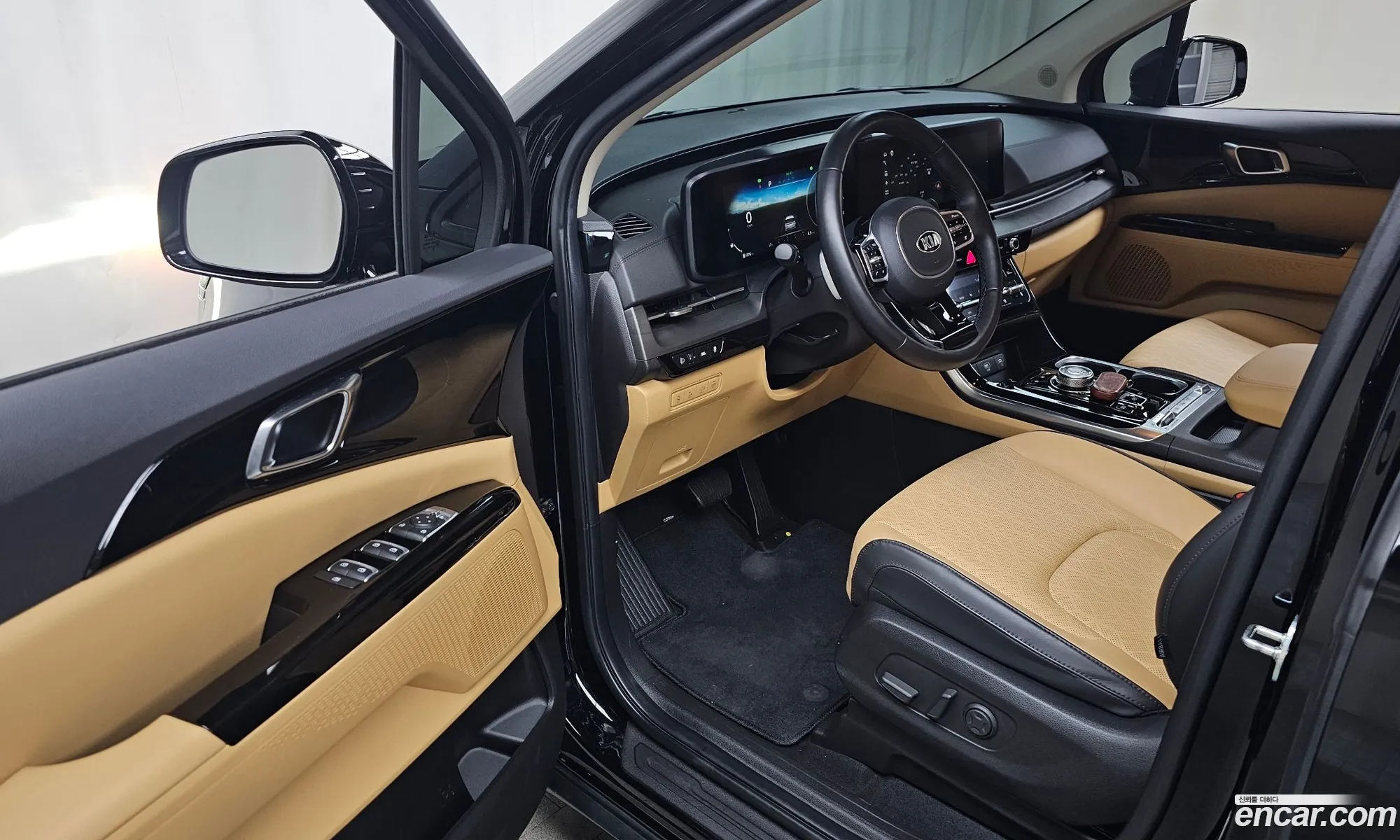 Kia Carnival 2020 — 21