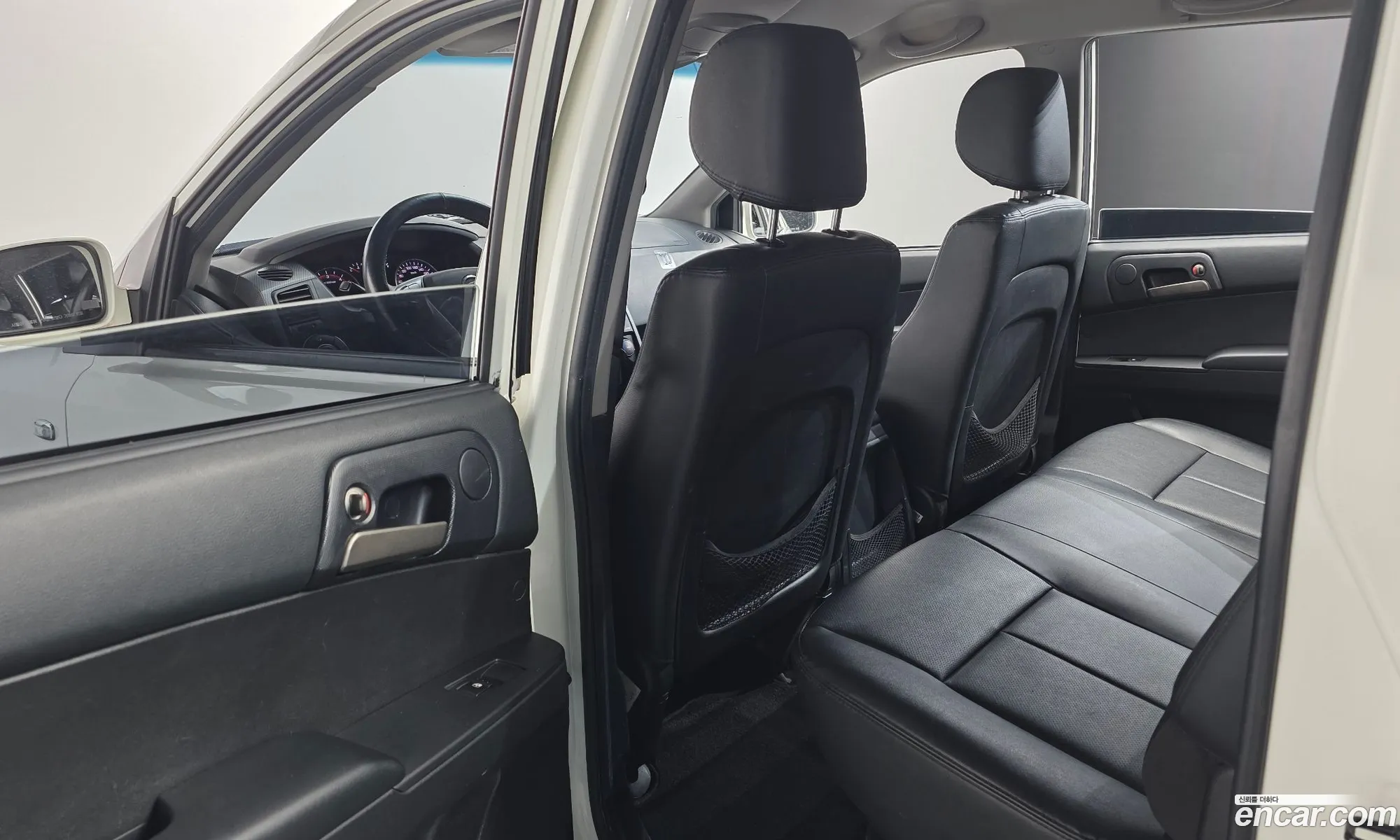 KG Mobility (SsangYong) Korando Sports 2015 — 10
