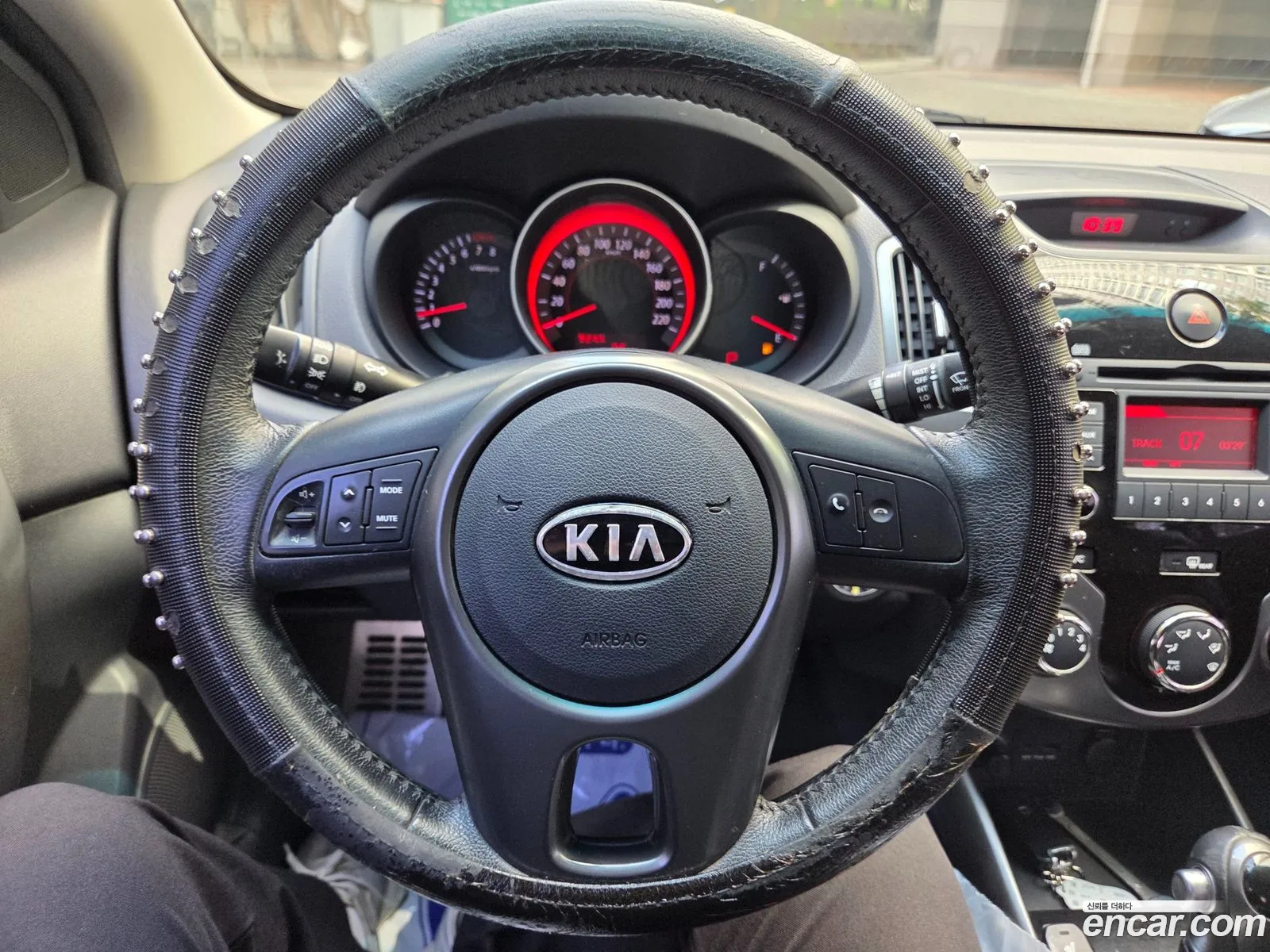 Kia Forte Koup 2011 — 13