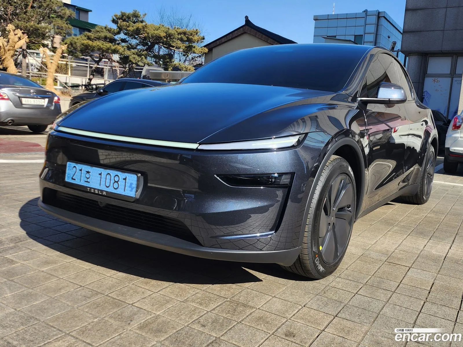 Tesla Model Y 2026 — 8