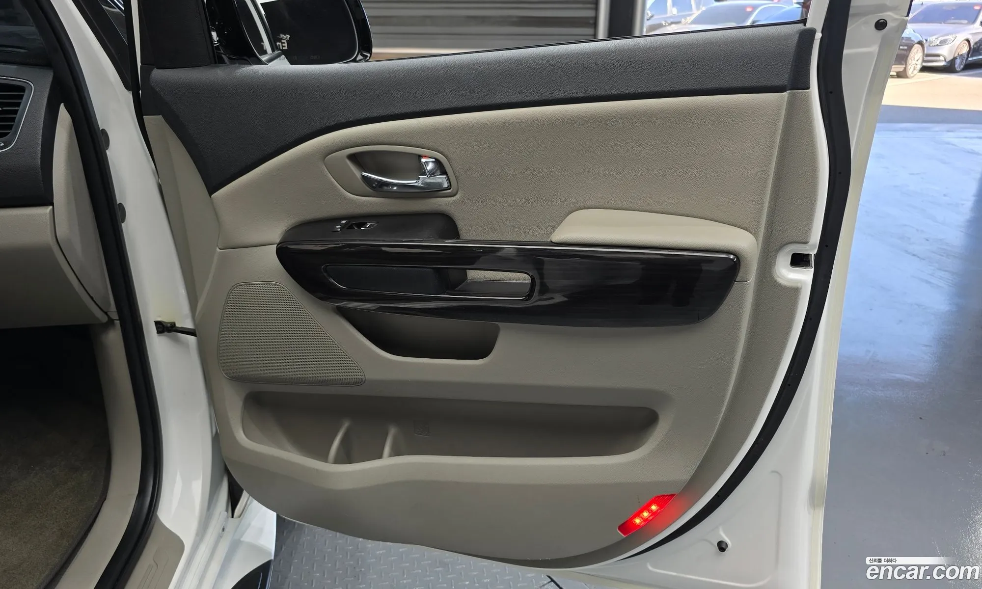 Kia Carnival 2019 — 2