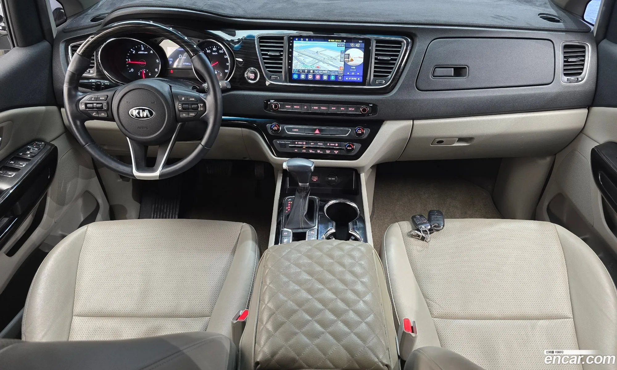 Kia Carnival 2019 — 18