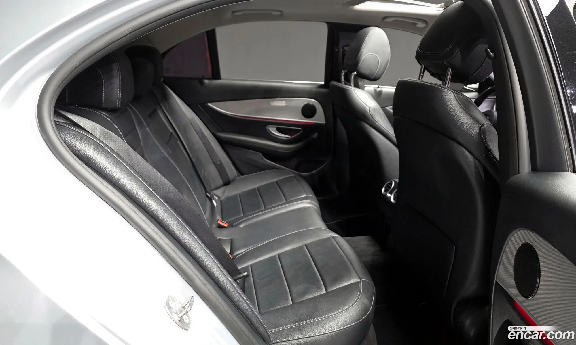 Mercedes-Benz E-Class W213 2017 WDDZF4CB5HA144231 — 12