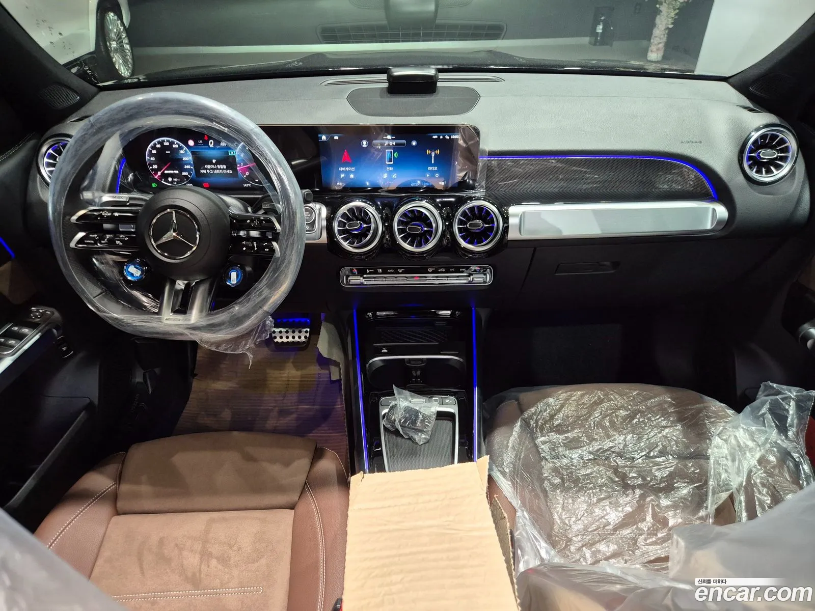 Mercedes-Benz GLB-Class X247 2025 — 18