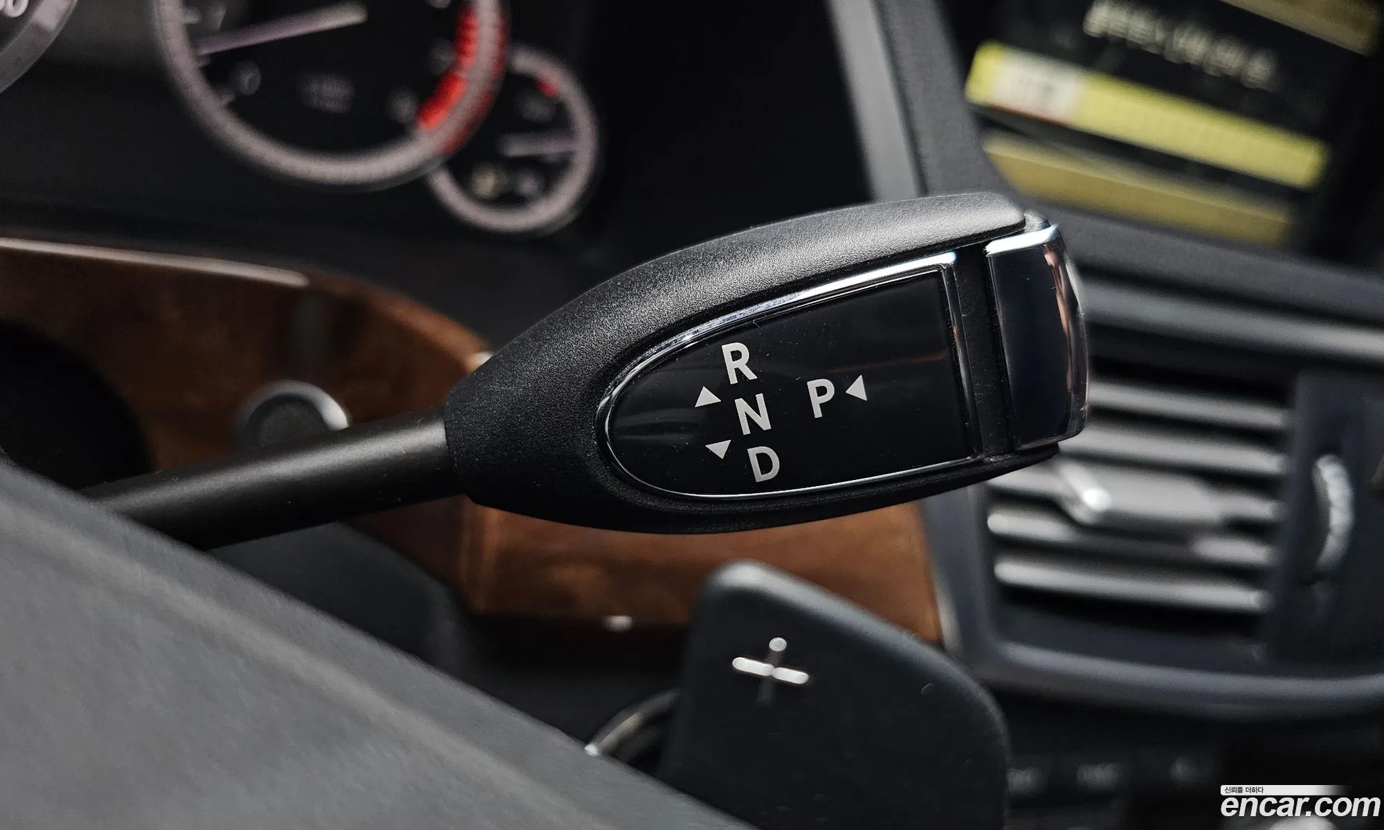 Mercedes-Benz E-Class W212 2012 WDDHF5DB2CA557491 — 4