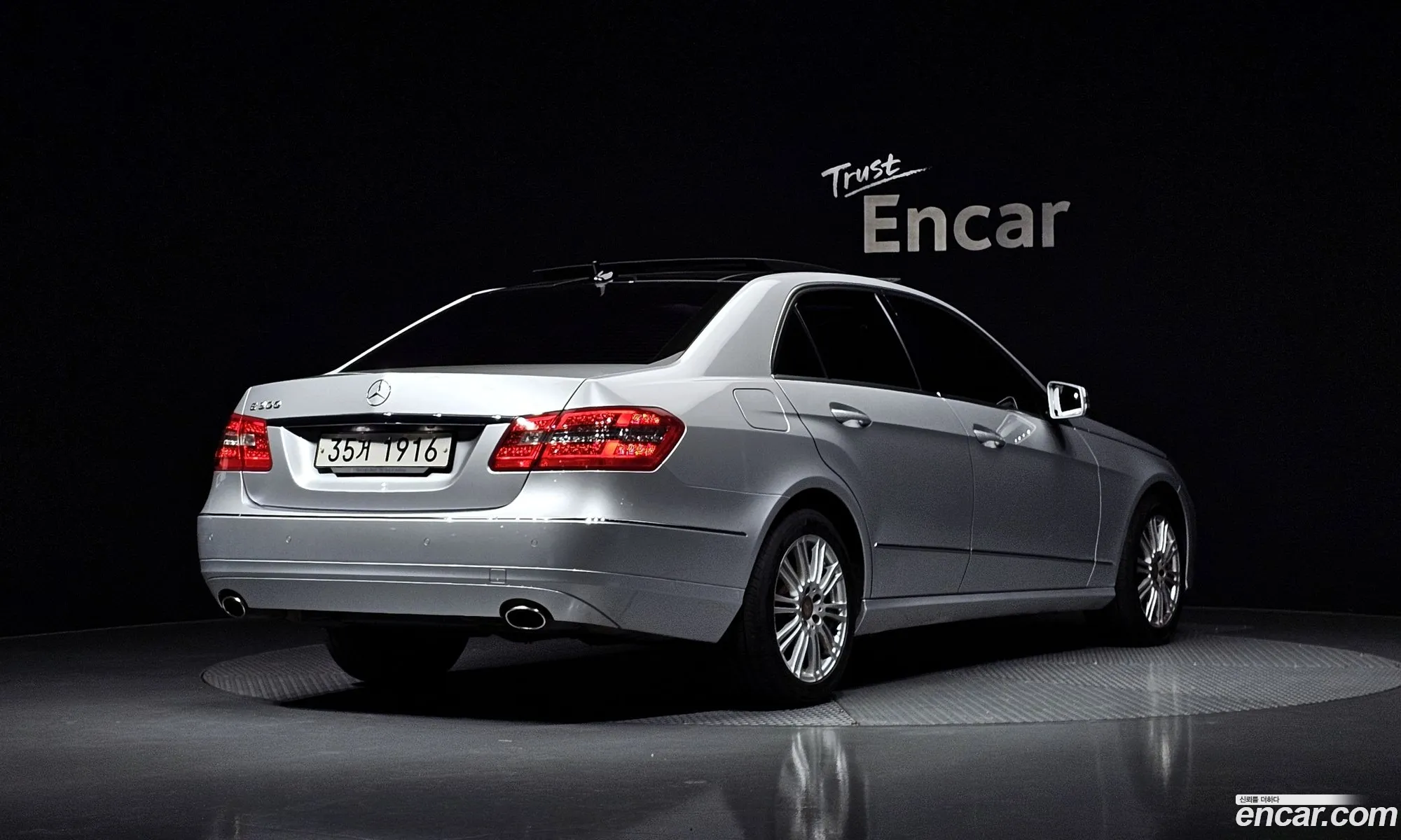 Mercedes-Benz E-Class W212 2012 WDDHF5DB2CA557491 — 10