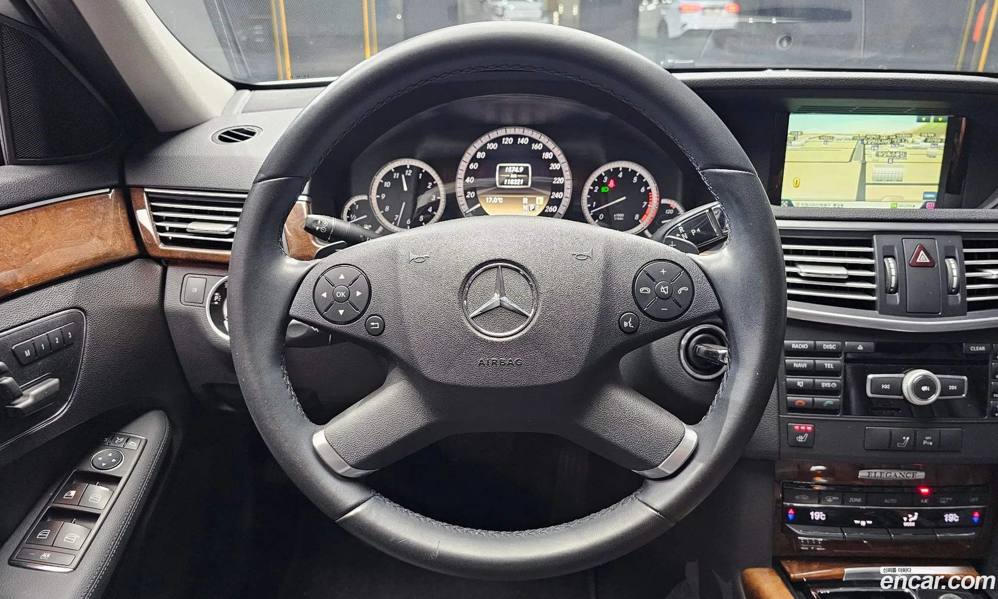 Mercedes-Benz E-Class W212 2012 WDDHF5DB2CA557491 — 14
