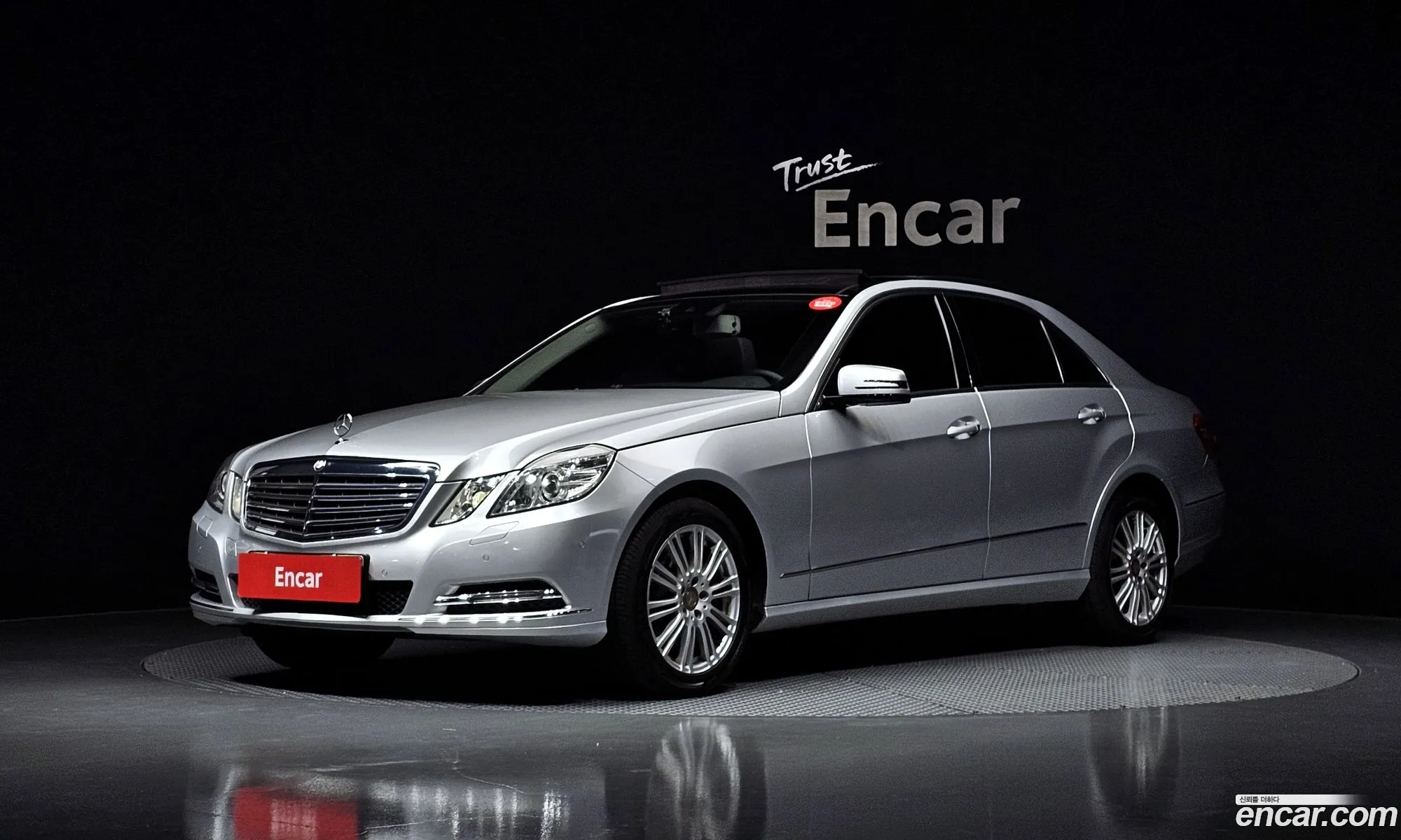 Mercedes-Benz E-Class W212 2012 WDDHF5DB2CA557491 — 11