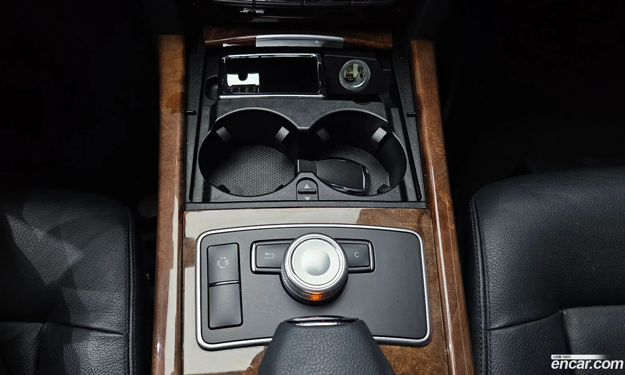 Mercedes-Benz E-Class W212 2012 WDDHF5DB2CA557491 — 8