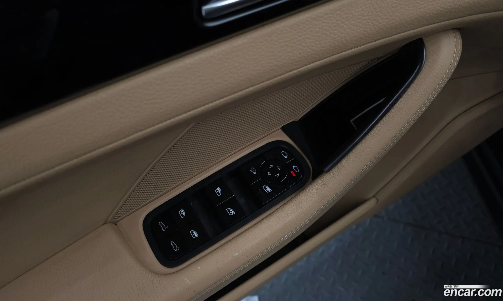Porsche Panamera 2018 WP0AA2976JL106191 — 28