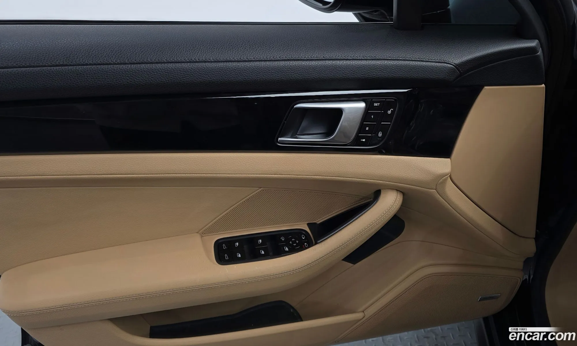 Porsche Panamera 2018 WP0AA2976JL106191 — 19