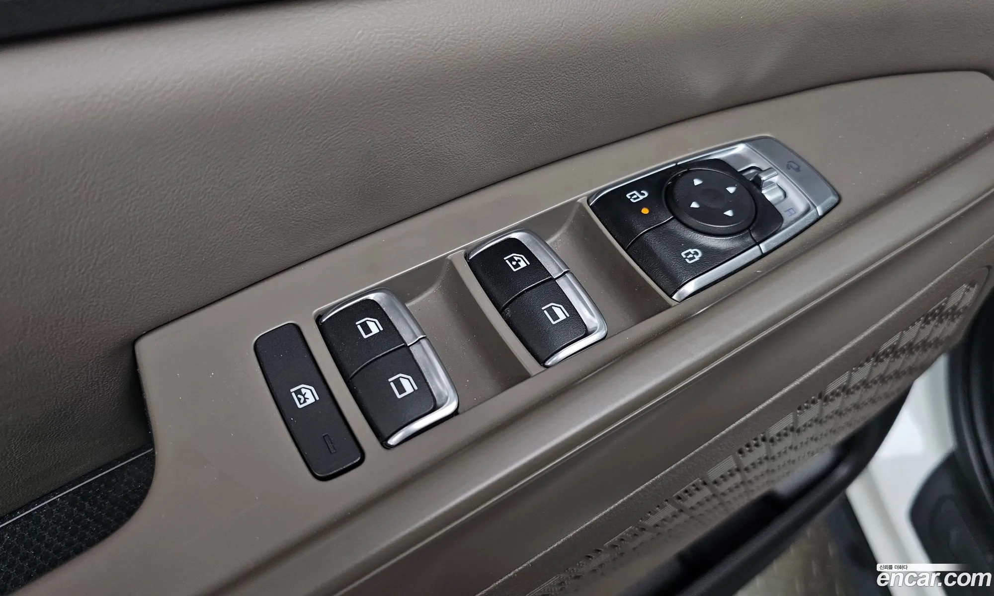 Kia Carnival 2024 — 23