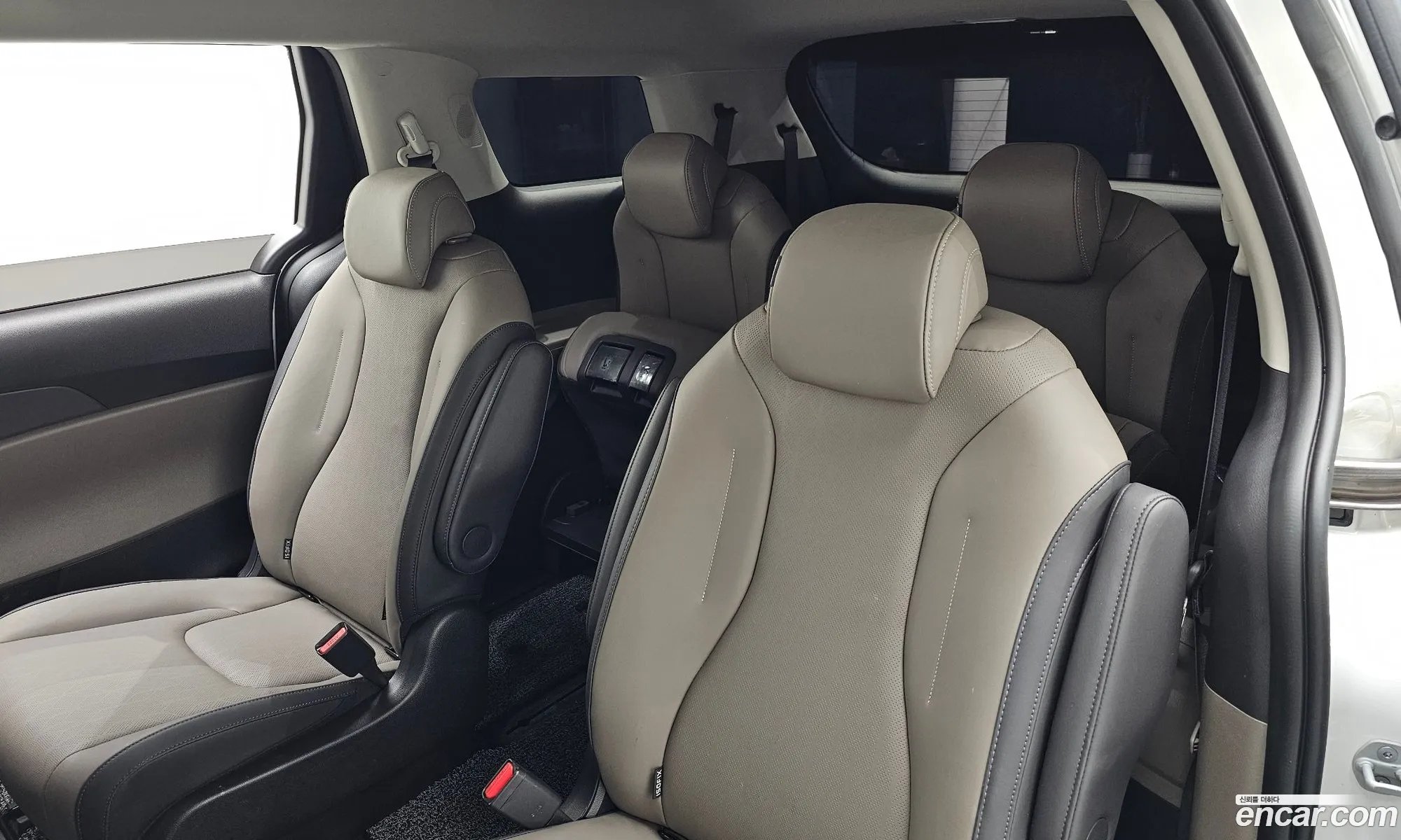 Kia Carnival 2024 — 27