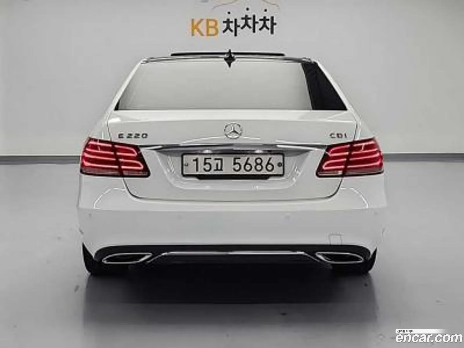Mercedes-Benz E-Class W212 2013 — 9