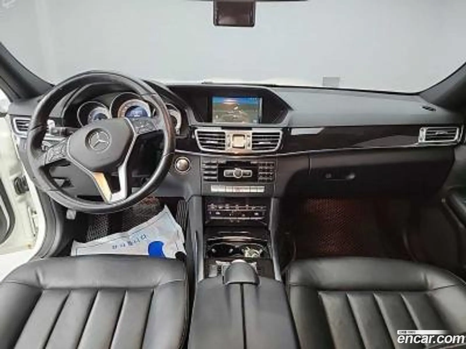 Mercedes-Benz E-Class W212 2013 — 12