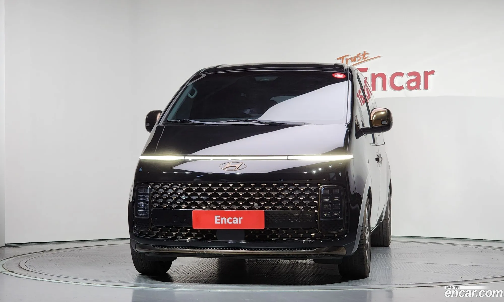 Hyundai Staria 2022 — 3