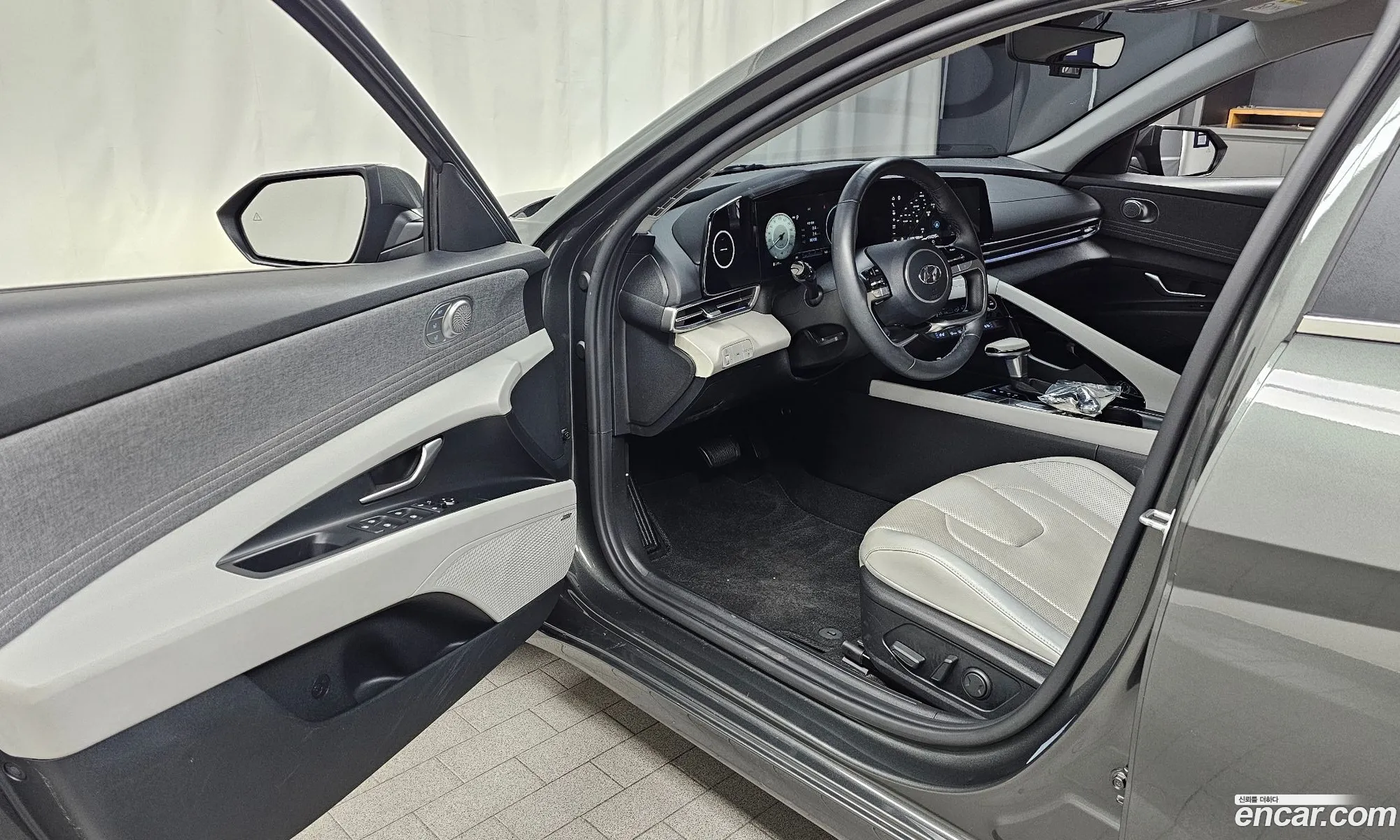 Hyundai Elantra 2021 — 8