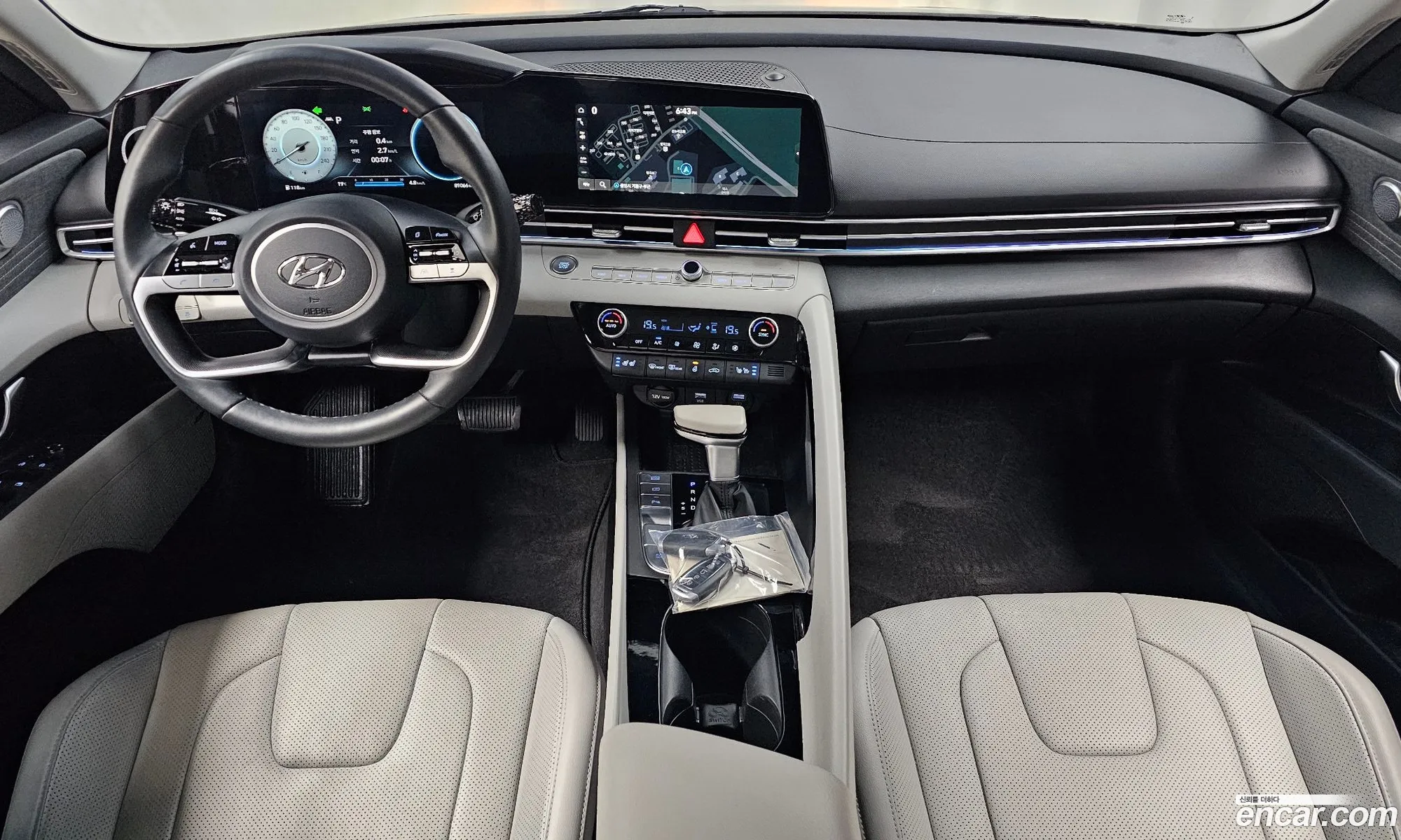 Hyundai Elantra 2021 — 15