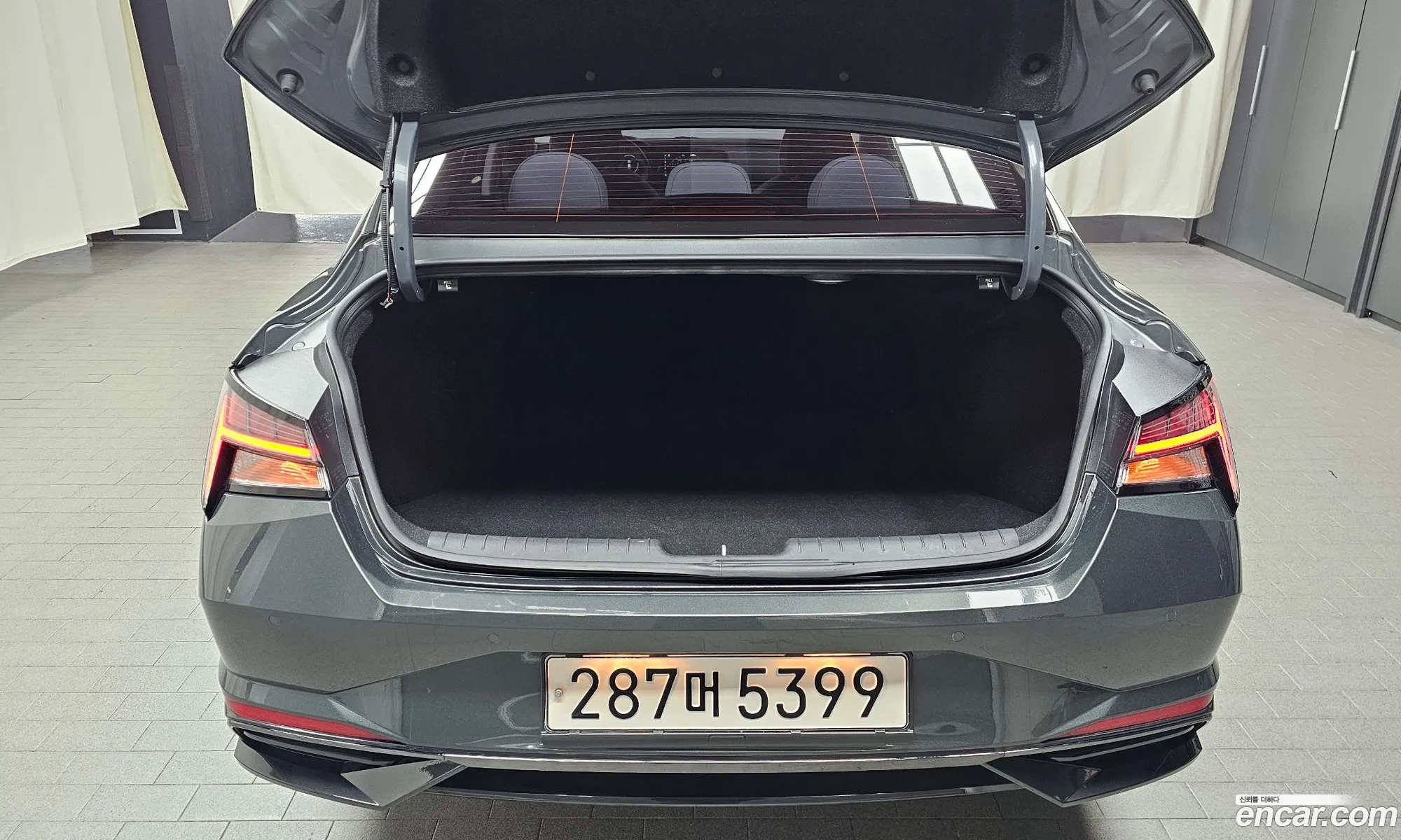 Hyundai Elantra 2021 — 27