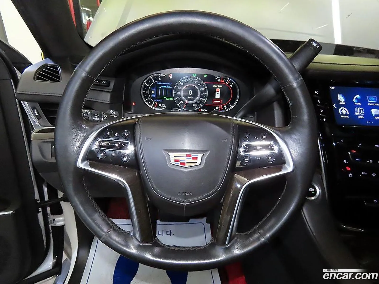 Cadillac Escalade 2016 — 14