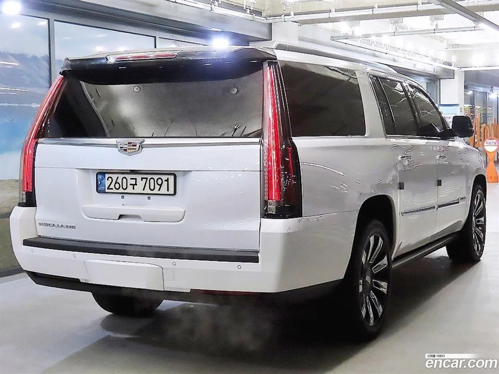 Cadillac Escalade 2016 — 11