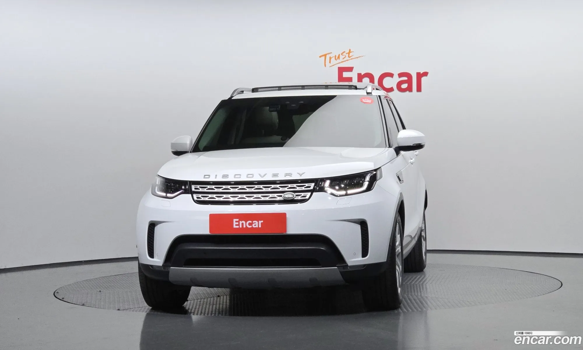 Land Rover Discovery 5 2019 — 5