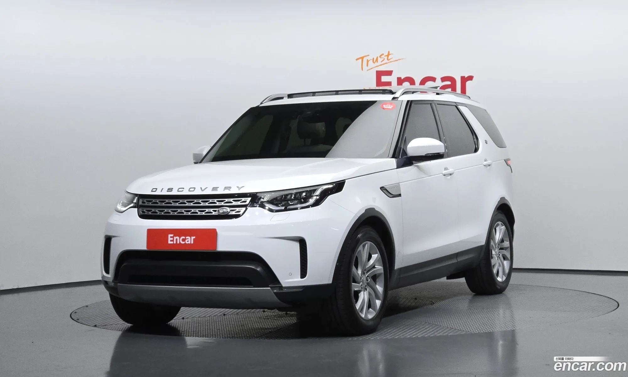 Land Rover Discovery 5 2019 — 12
