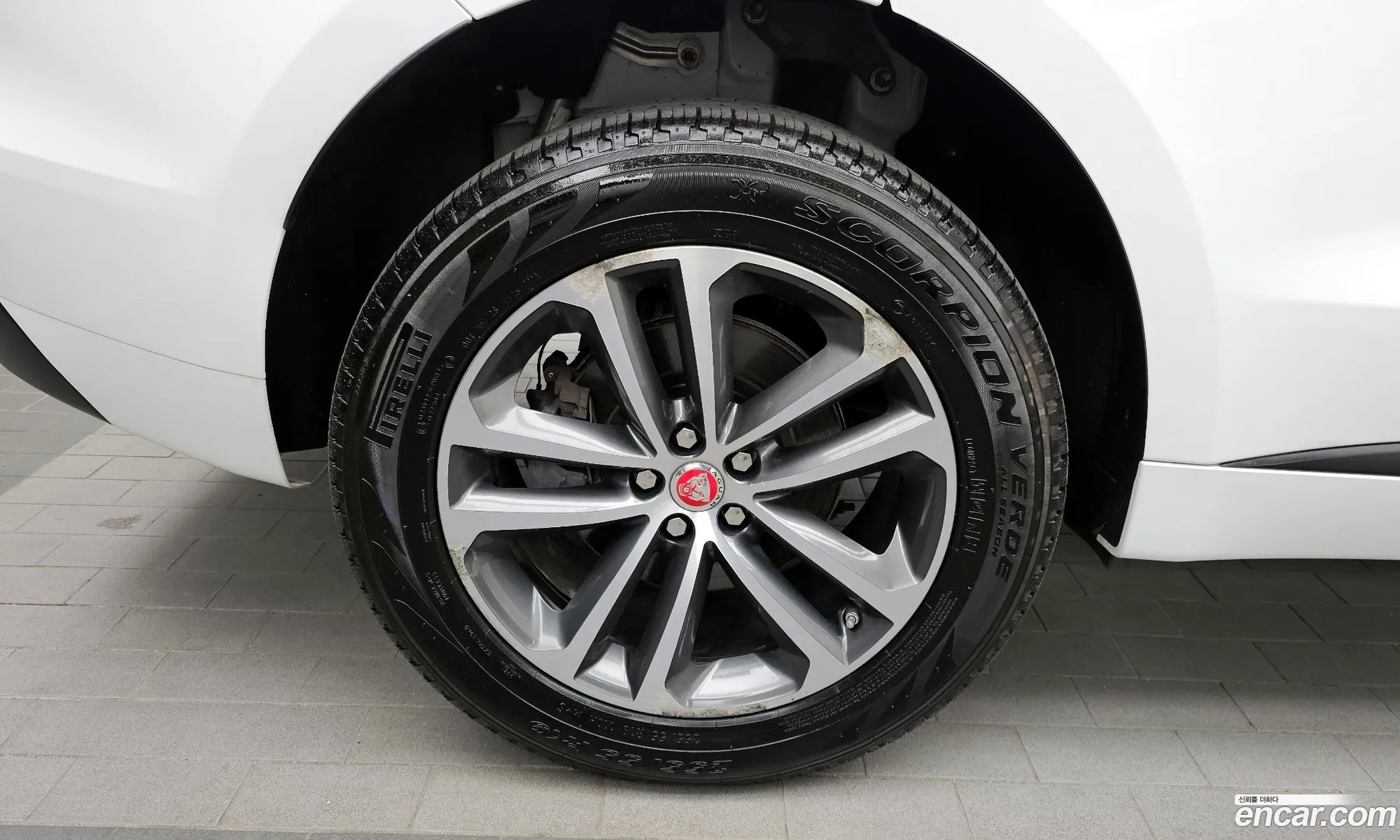 Jaguar F-Pace 2017 SADCA2BN2HA894849 — 4