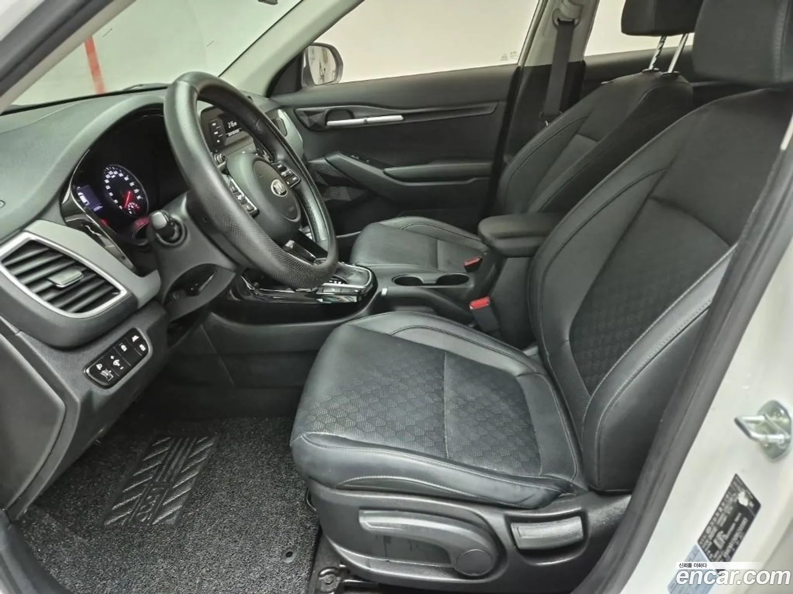 Kia Seltos 2021 — 17