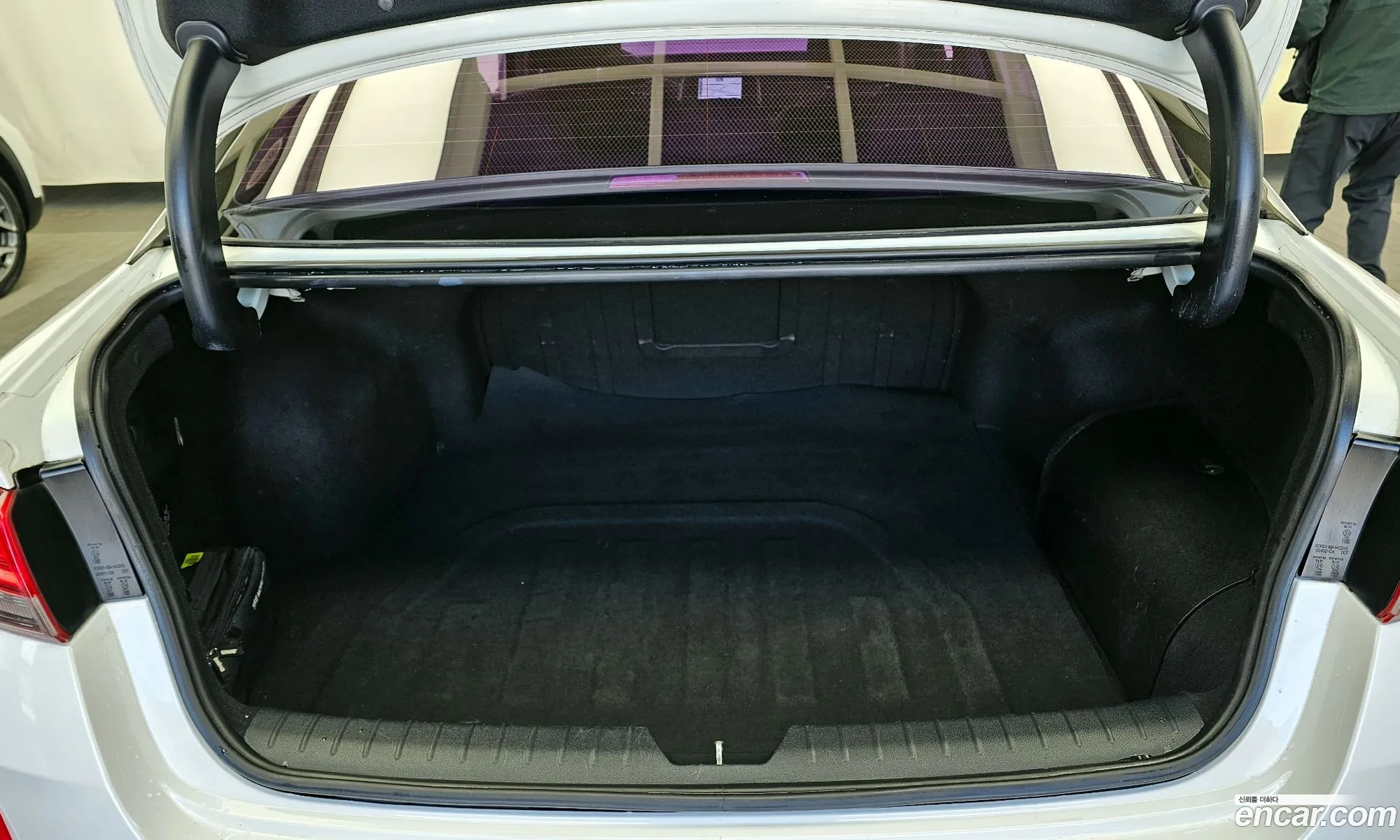 Kia K5 Hybrid 2016 — 14