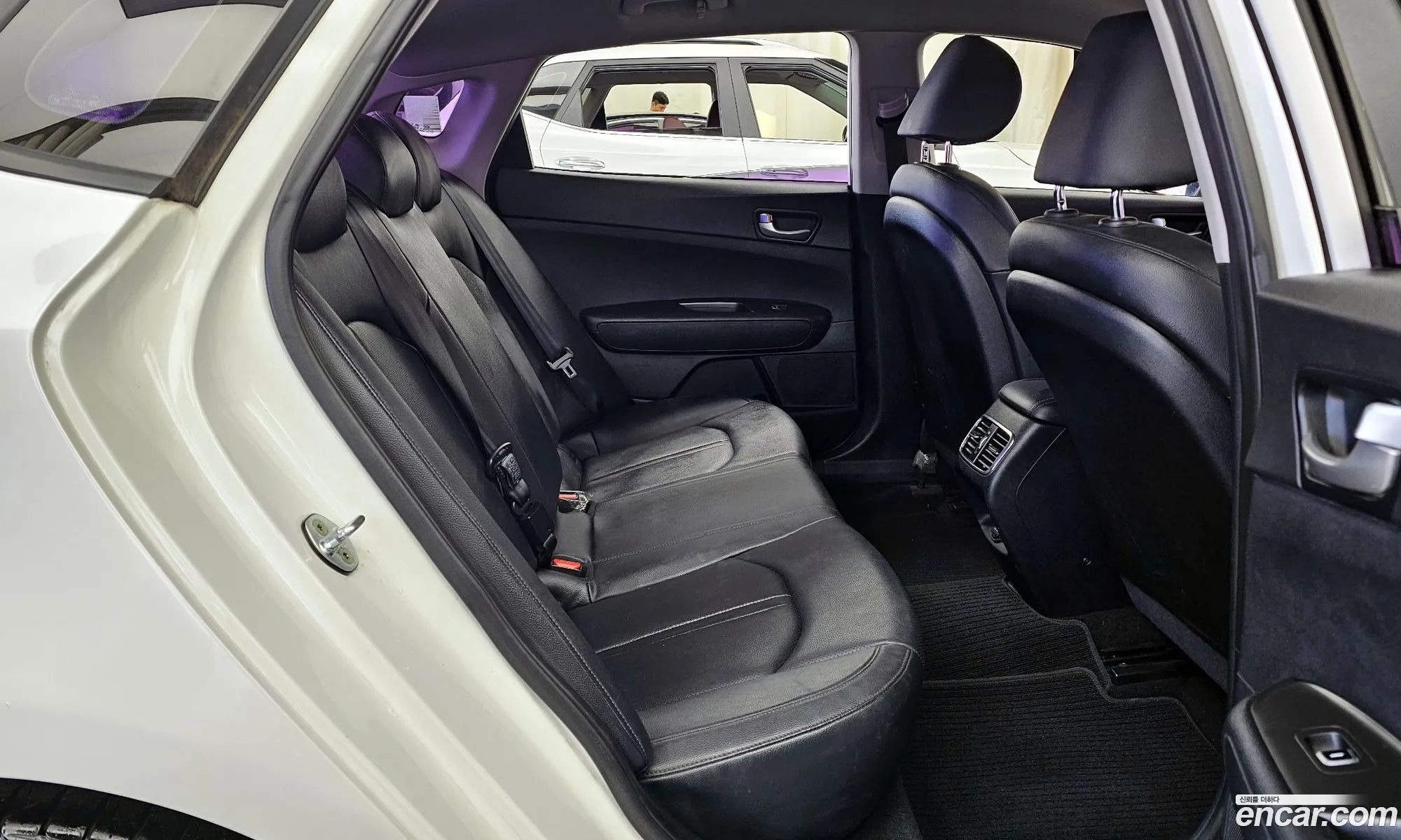 Kia K5 Hybrid 2016 — 16