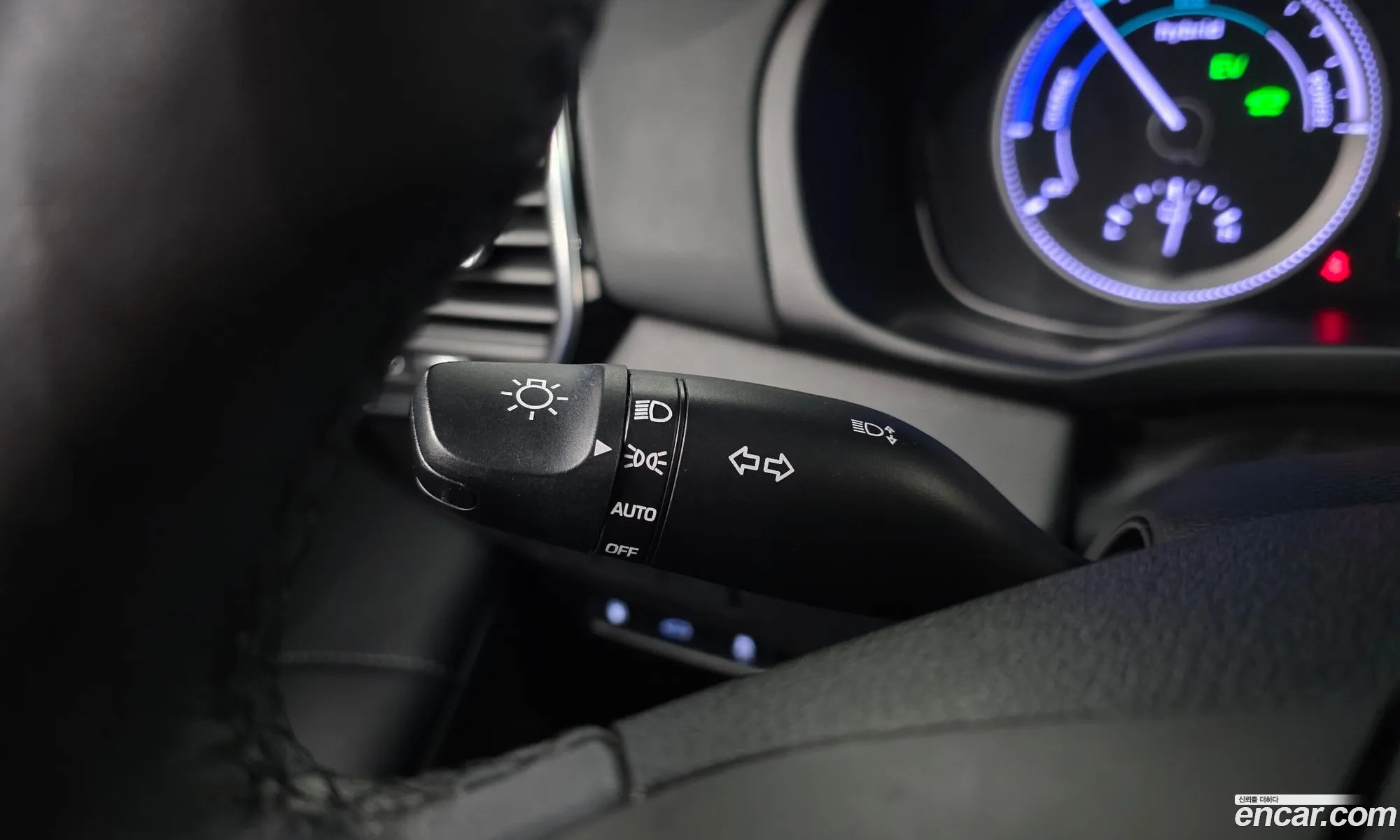 Hyundai Grandeur IG Hybrid 2017 — 3