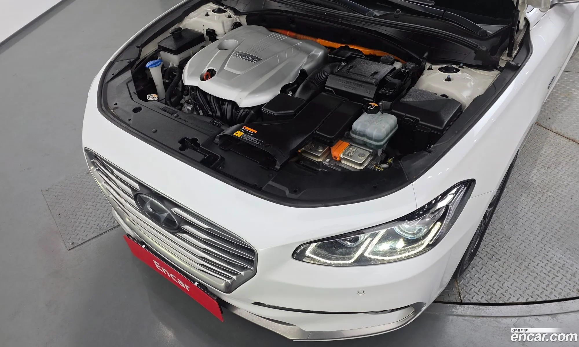 Hyundai Grandeur IG Hybrid 2017 — 11