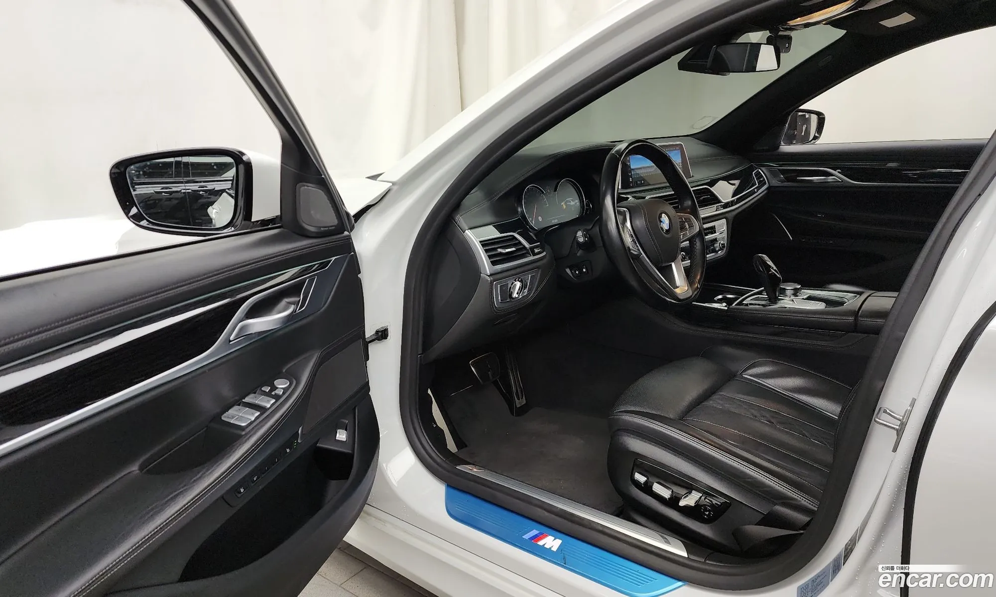 BMW 7 Series 2018 WBA7C6101JB383358 — 7