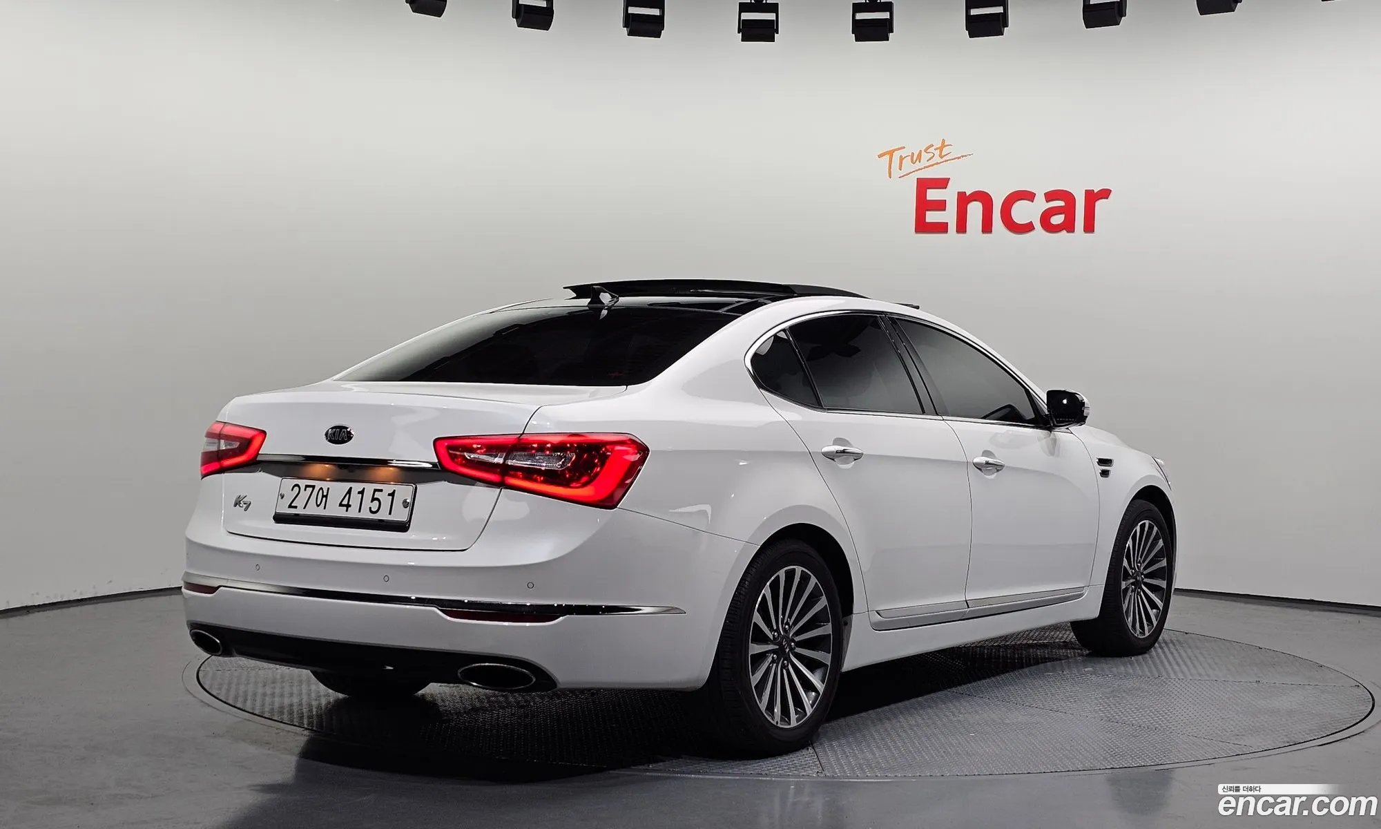 Kia K7 2015 — 29