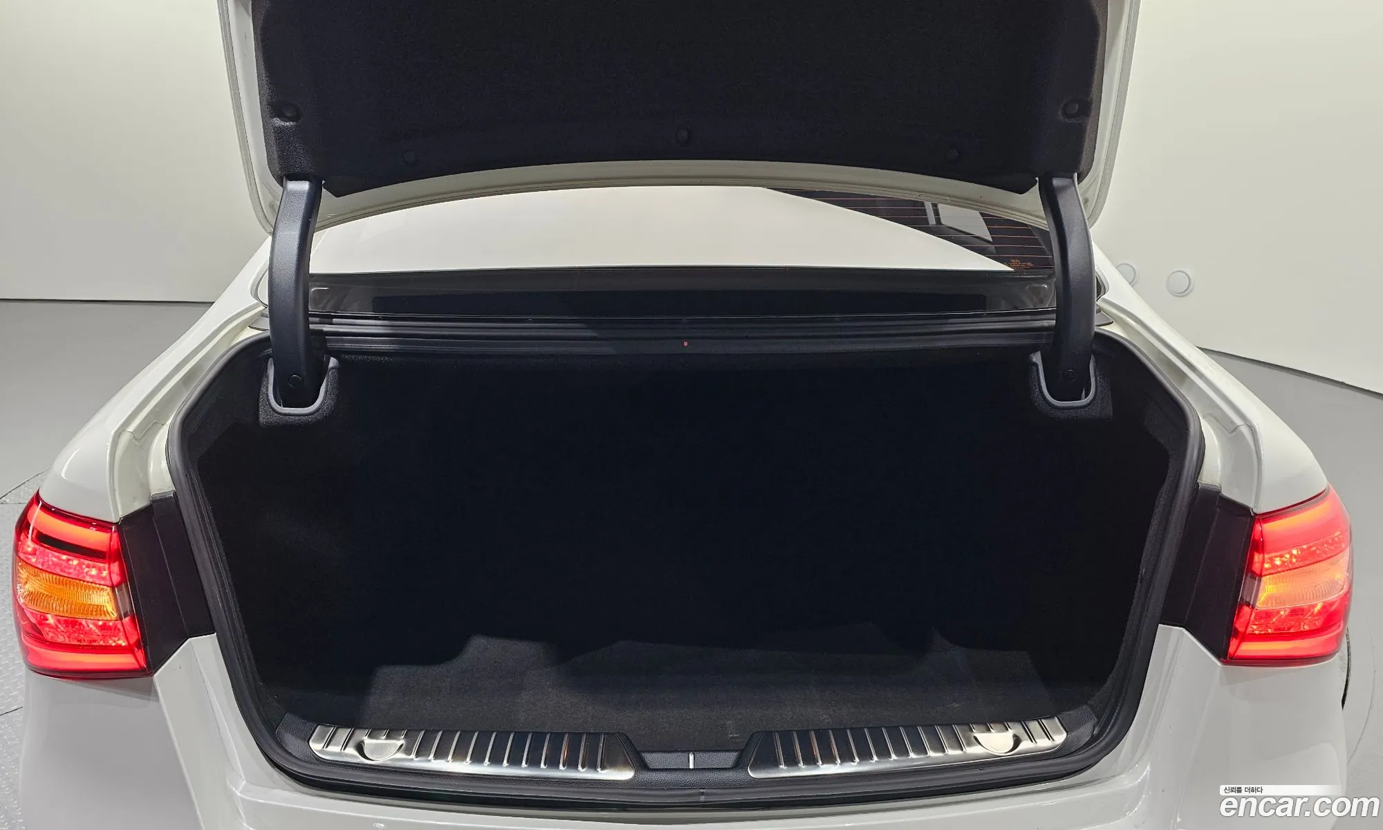 Kia K7 2015 — 18