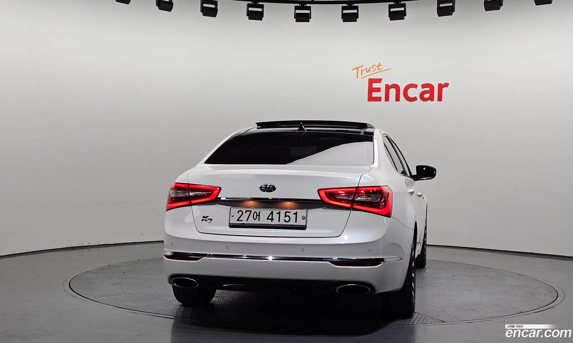Kia K7 2015 — 22