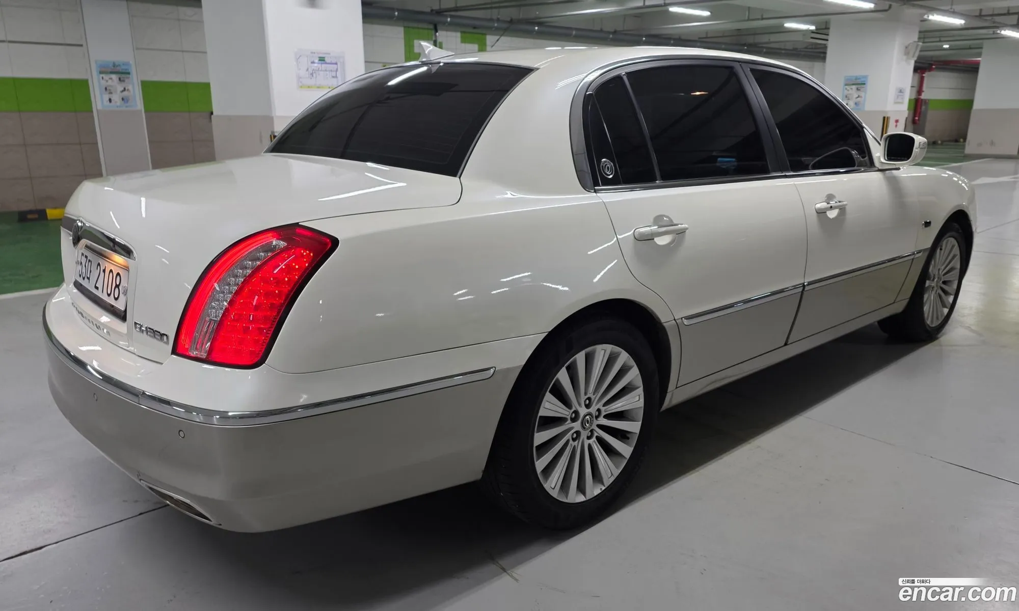 Kia Opirus Premium