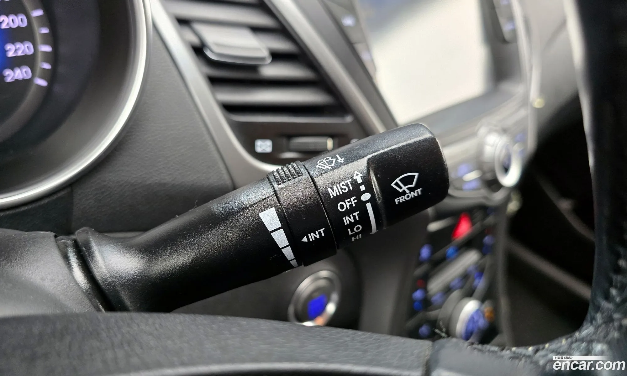 Hyundai Elantra 2014 — 11