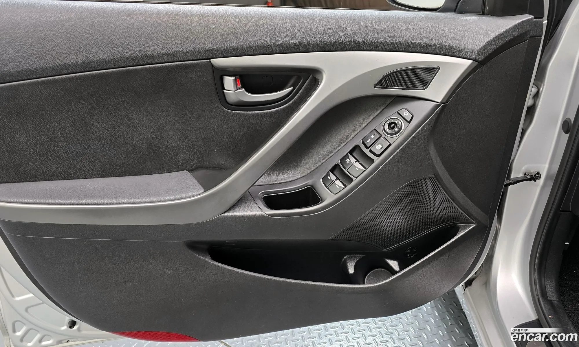 Hyundai Elantra 2014 — 17