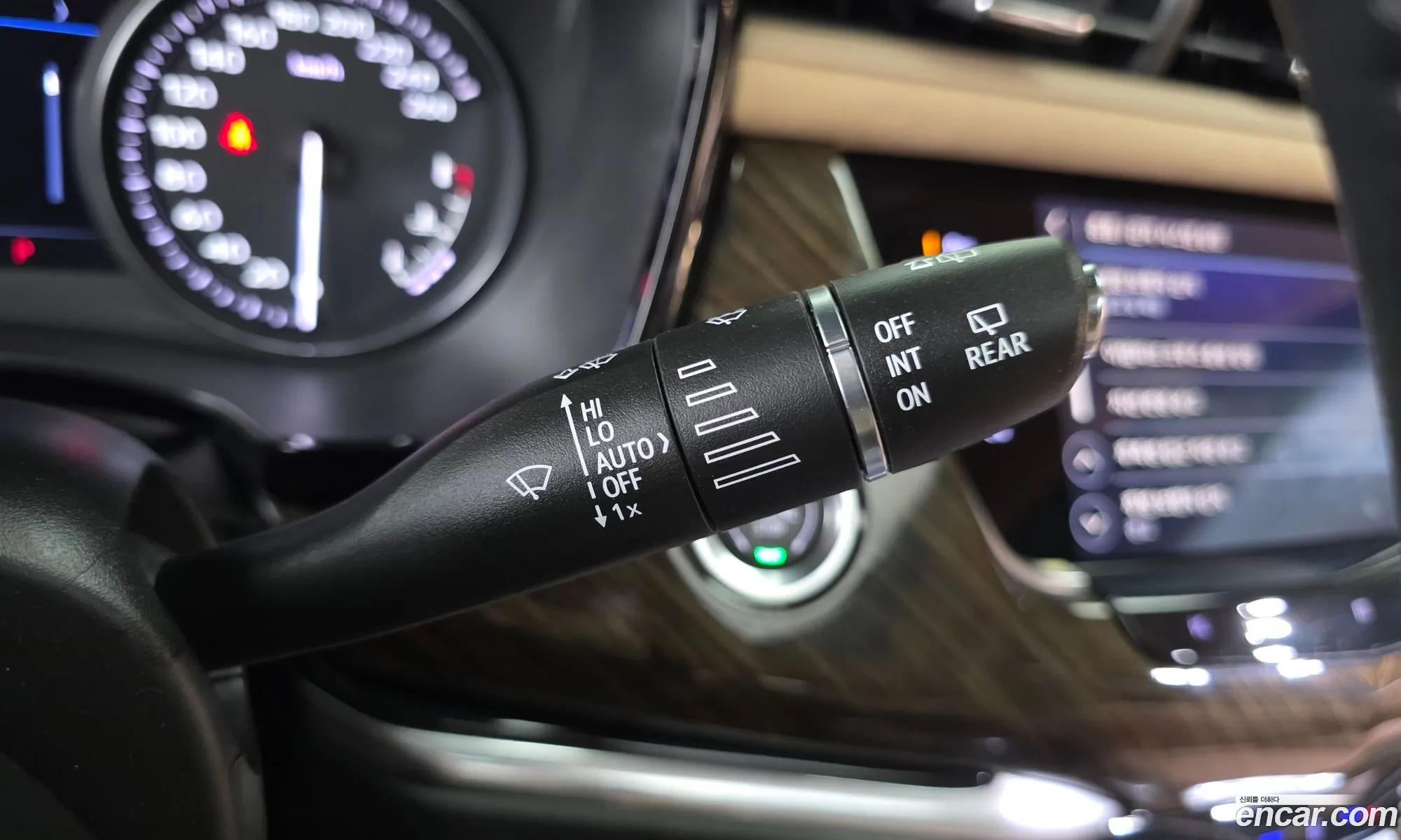 Cadillac XT6 2021 1GYFP9RSXMZ192442 — 31