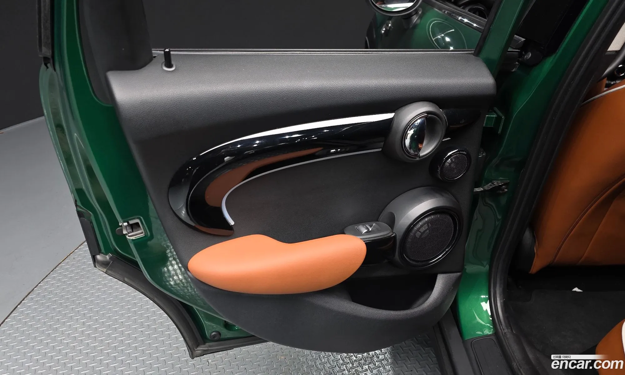 Mini Cooper S 2023 WMW61DK00R2U73553 — 4
