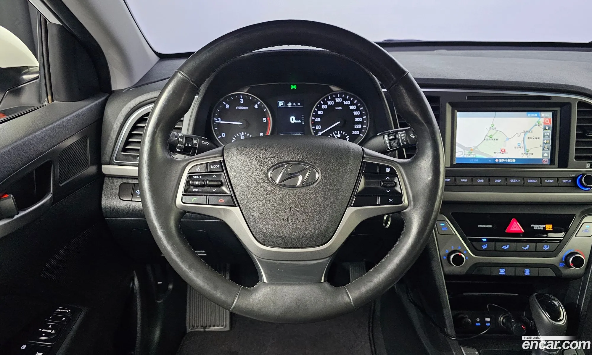 Hyundai Elantra AD 2016 — 4
