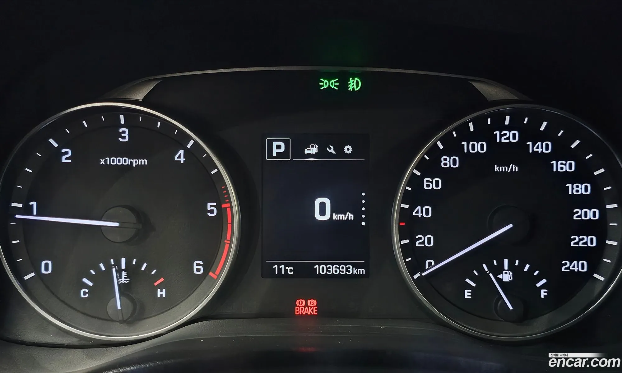 Hyundai Elantra AD 2016 — 8