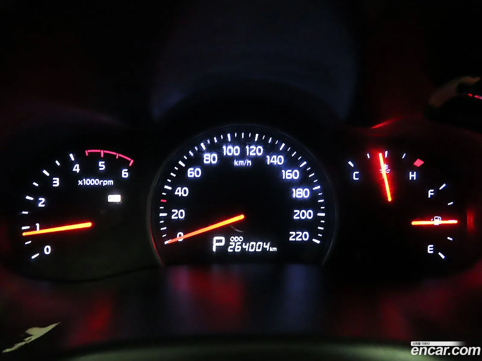 Kia Carnival R 2014 — 14