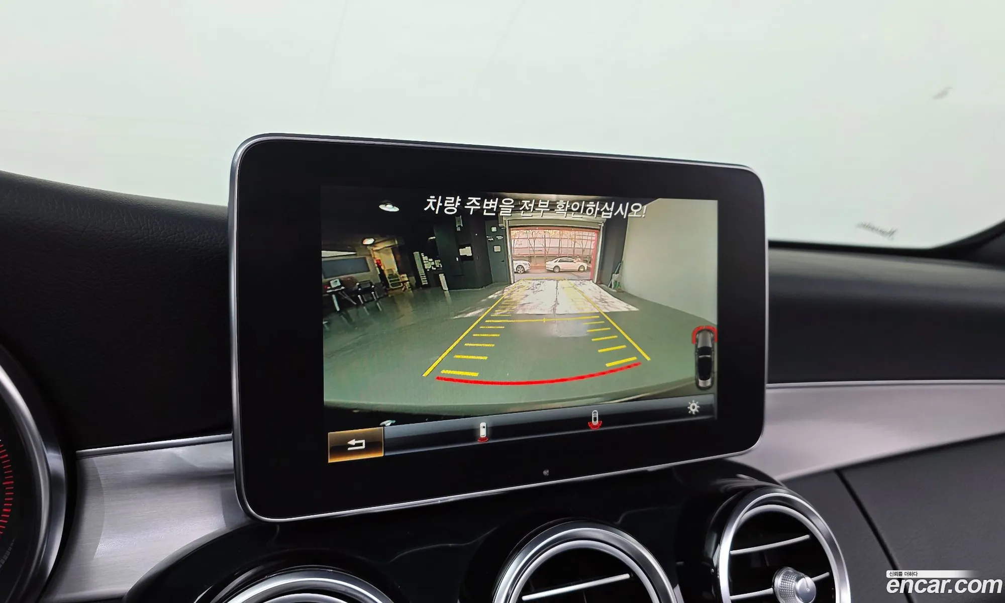 Mercedes-Benz C-Class W205 2017 WDDWK4CB5JF595229 — 14